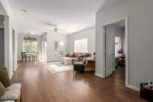 7401 W Arrowhead Clubhouse Dr, Glendale, AZ 85308 - Photo 10