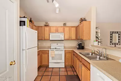 25835 W Globe Avenue, Buckeye, AZ 85326 - Photo 12