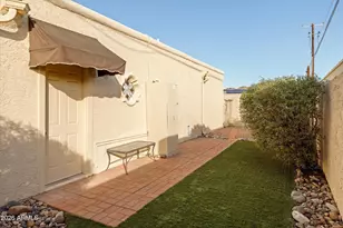 2717 E Shaw Butte Dr, Phoenix, AZ 85028 - Photo 24