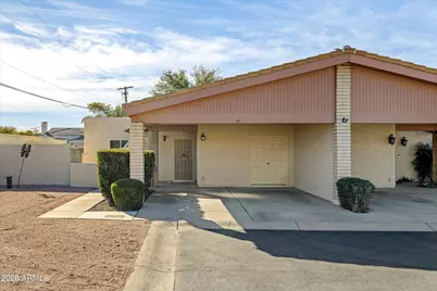 2717 E Shaw Butte Drive, Phoenix, AZ 85028 - Photo 2