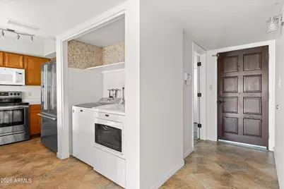 2717 E Shaw Butte Drive, Phoenix, AZ 85028 - Photo 4