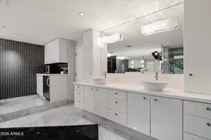 1040 E Osborn Rd, Phoenix, AZ 85014 - Photo 20