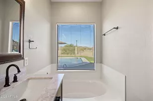 2040 E Angela Dr, Phoenix, AZ 85022 - Photo 22