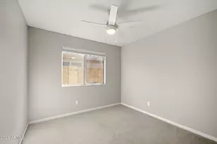 2040 E Angela Dr, Phoenix, AZ 85022 - Photo 24