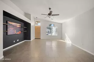 2040 E Angela Dr, Phoenix, AZ 85022 - Photo 6