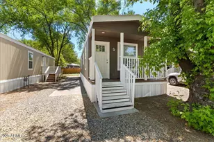 689 Whipple St, Prescott, AZ 86301 - Photo 2