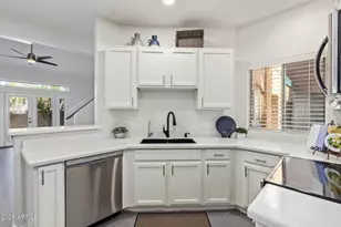 1015 S Val Vista Dr, Mesa, AZ 85204 - Photo 4