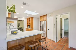 2007 S El Camino Dr, Tempe, AZ 85282 - Photo 8