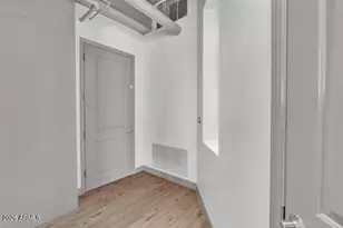 1 E Lexington Ave, Phoenix, AZ 85012 - Photo 2