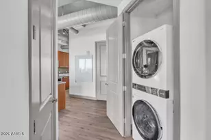 1 E Lexington Ave, Phoenix, AZ 85012 - Photo 28