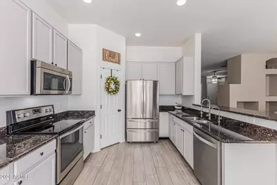 10435 E Forge Avenue, Mesa, AZ 85208 - Photo 6