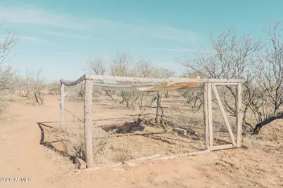514 E Pearce Road, Cochise, AZ 85606 - Photo 22