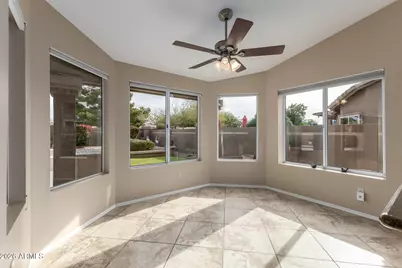 18895 N 88th Drive, Peoria, AZ 85382 - Photo 10