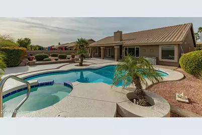 18895 N 88th Drive, Peoria, AZ 85382 - Photo 2