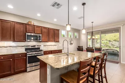 16508 W Almeria Road, Goodyear, AZ 85395 - Photo 10