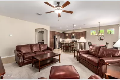 16508 W Almeria Road, Goodyear, AZ 85395 - Photo 2