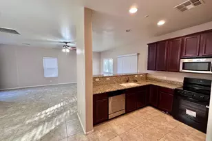 12972 N 88th Ave, Peoria, AZ 85381 - Photo 4