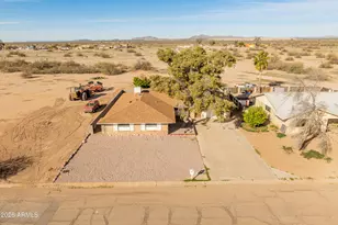 25050 W Boone Dr, Casa Grande, AZ 85193 - Photo 2