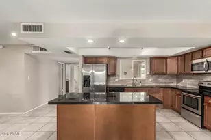 105 E Manhatton Dr, Tempe, AZ 85282 - Photo 12