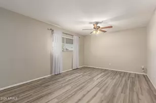 105 E Manhatton Dr, Tempe, AZ 85282 - Photo 16