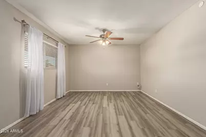 105 E Manhatton Drive, Tempe, AZ 85282 - Photo 18