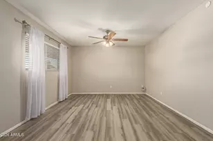 105 E Manhatton Dr, Tempe, AZ 85282 - Photo 18