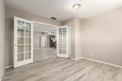 105 E Manhatton Drive, Tempe, AZ 85282 - Photo 8