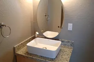 1302 E Maryland Ave, Phoenix, AZ 85014 - Photo 14