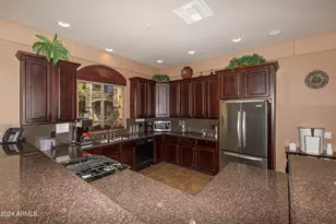 5350 E Deer Valley Dr, Phoenix, AZ 85054 - Photo 30