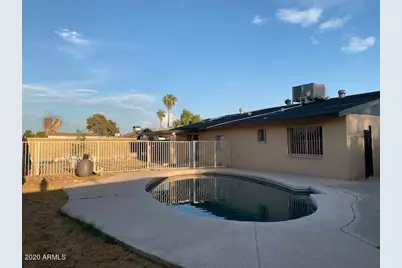 8214 W Sells Drive, Phoenix, AZ 85033 - Photo 24