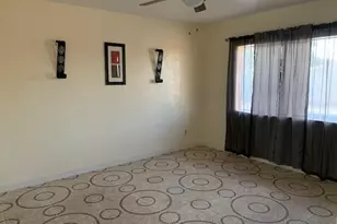 8214 W Sells Dr, Phoenix, AZ 85033 - Photo 10