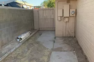 8214 W Sells Dr, Phoenix, AZ 85033 - Photo 30