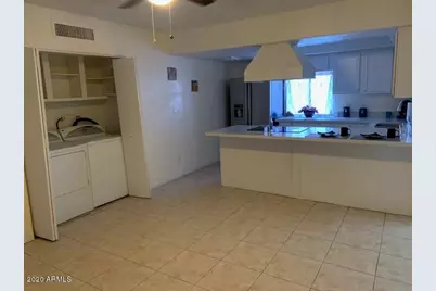 8214 W Sells Drive, Phoenix, AZ 85033 - Photo 38