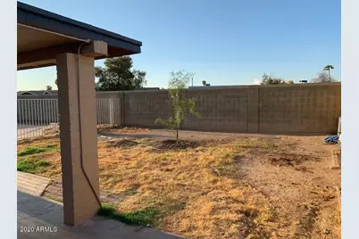 8214 W Sells Drive, Phoenix, AZ 85033 - Photo 26