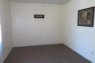 8214 W Sells Dr, Phoenix, AZ 85033 - Photo 16