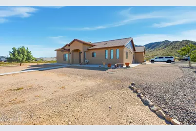 7631 W Dove Roost Road, San Tan Valley, AZ 85144 - Photo 4