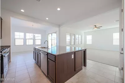 7576 W Bronco Trail, Peoria, AZ 85383 - Photo 4