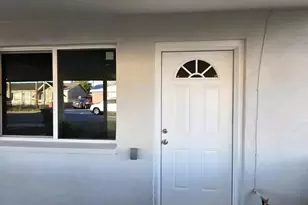 5721 W Cheery Lynn Rd, Phoenix, AZ 85031 - Photo 4