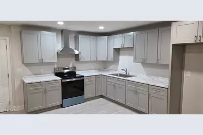 5721 W Cheery Lynn Road, Phoenix, AZ 85031 - Photo 6