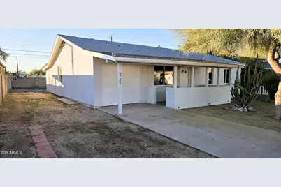 5721 W Cheery Lynn Road, Phoenix, AZ 85031 - Photo 1
