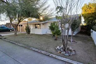 5721 W Cheery Lynn Rd, Phoenix, AZ 85031 - Photo 2