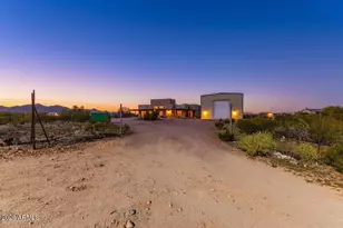 51520 W Wildcat Ln, Maricopa, AZ 85139 - Photo 2