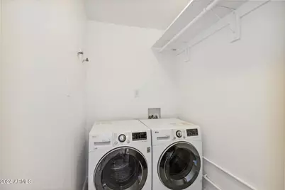 2230 E Clarendon Avenue, Phoenix, AZ 85016 - Photo 16