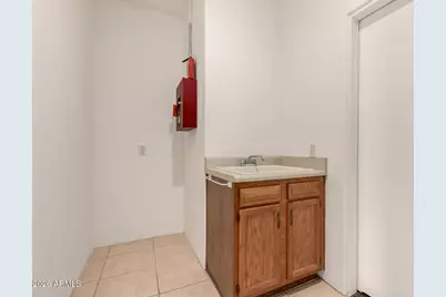 7802 W Orangewood Avenue, Glendale, AZ 85303 - Photo 32