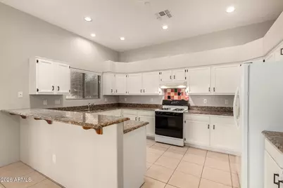 7802 W Orangewood Avenue, Glendale, AZ 85303 - Photo 14