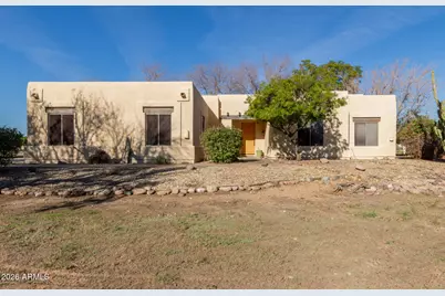 7802 W Orangewood Avenue, Glendale, AZ 85303 - Photo 2