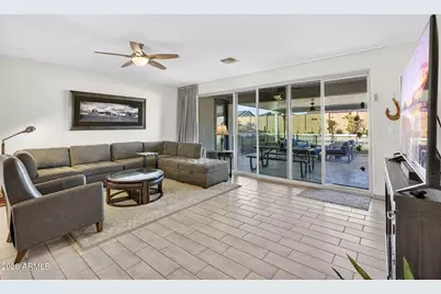 12536 W Lamar Court, Glendale, AZ 85307 - Photo 8