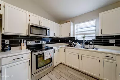 4006 N 88th Lane, Phoenix, AZ 85037 - Photo 8