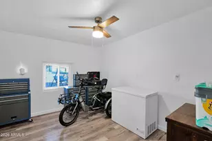 10712 W Camelot Cir, Sun City, AZ 85351 - Photo 18