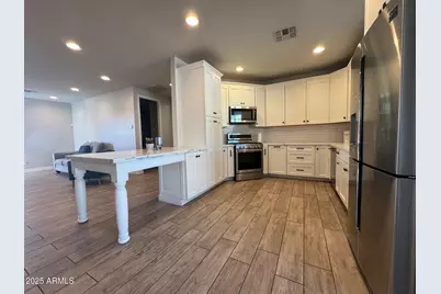 4350 E Kings Avenue, Phoenix, AZ 85032 - Photo 1